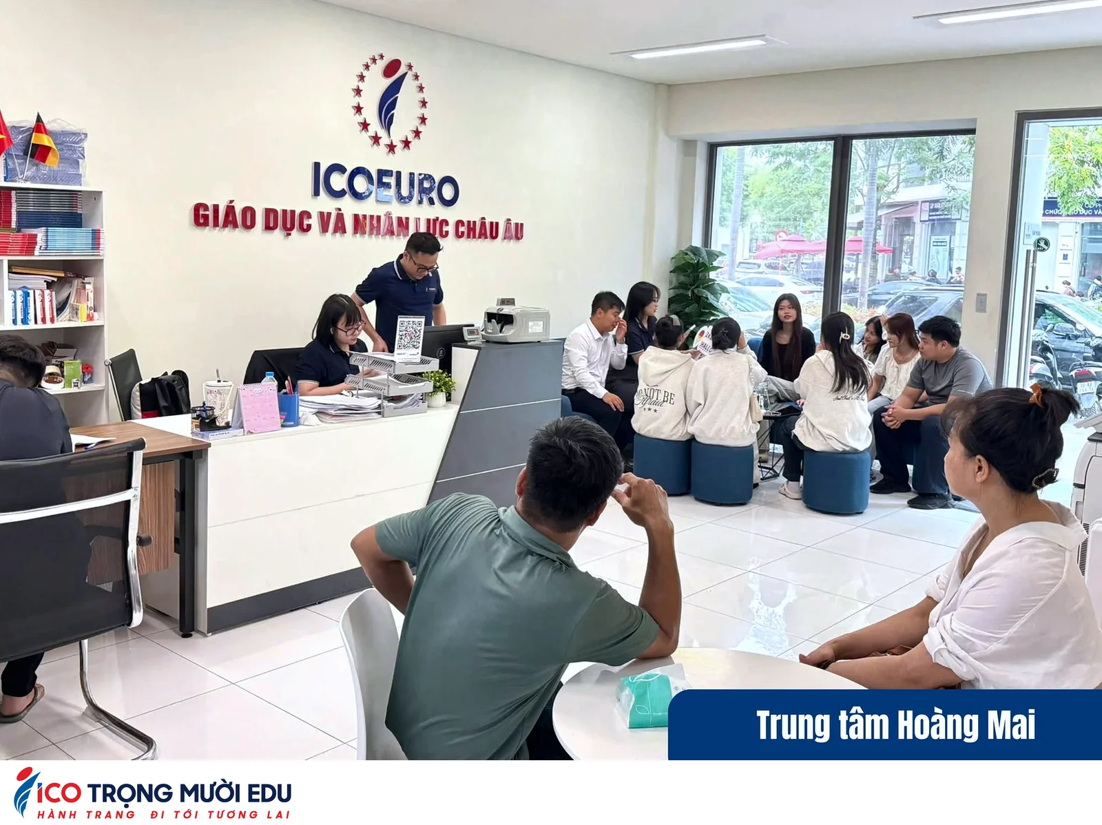 Hình ảnh lớp học và trung tâm Trọng Mười Edu/ICOEURO