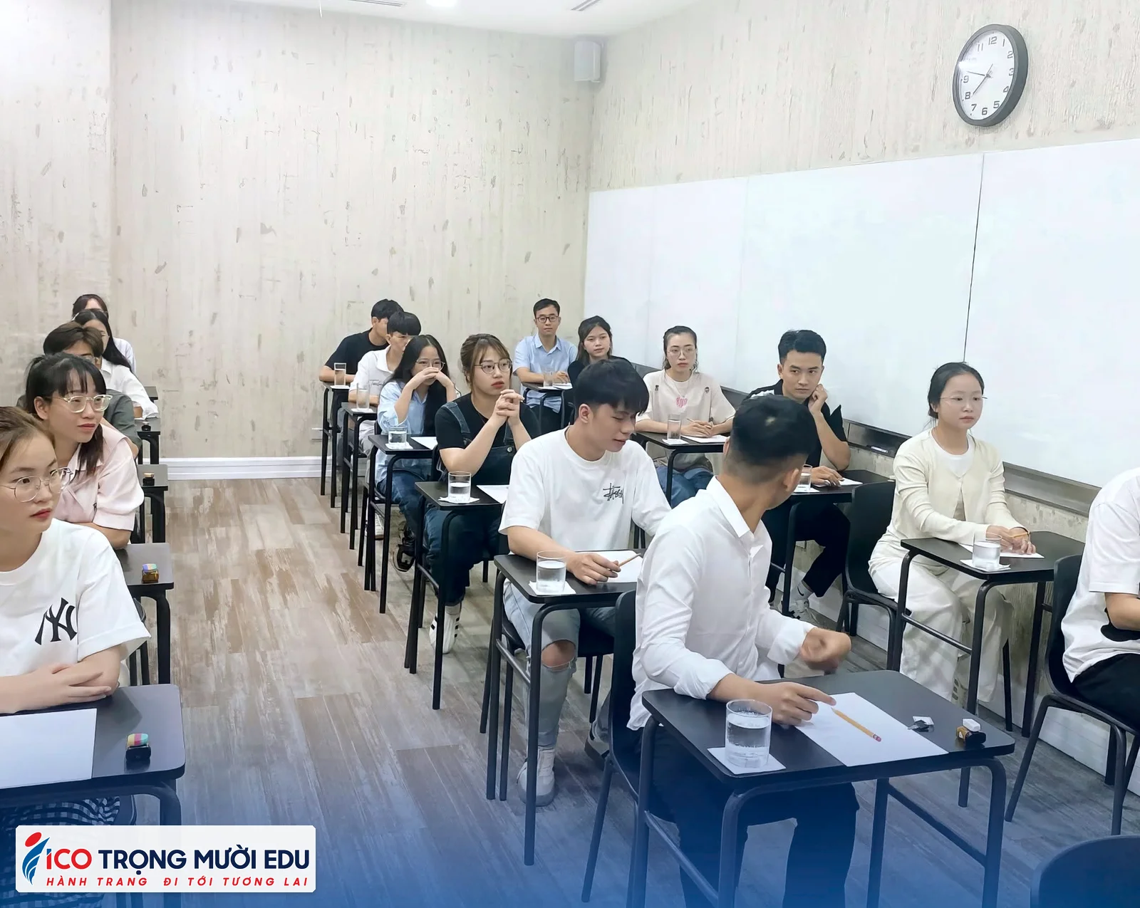 Hình ảnh lớp học và trung tâm Trọng Mười Edu/ICOEURO