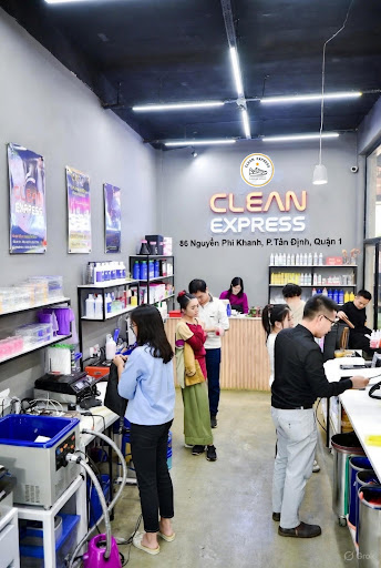 Không gian tiệm Clean Express 86 Nguyễn Phi Khanh, Quận 1
