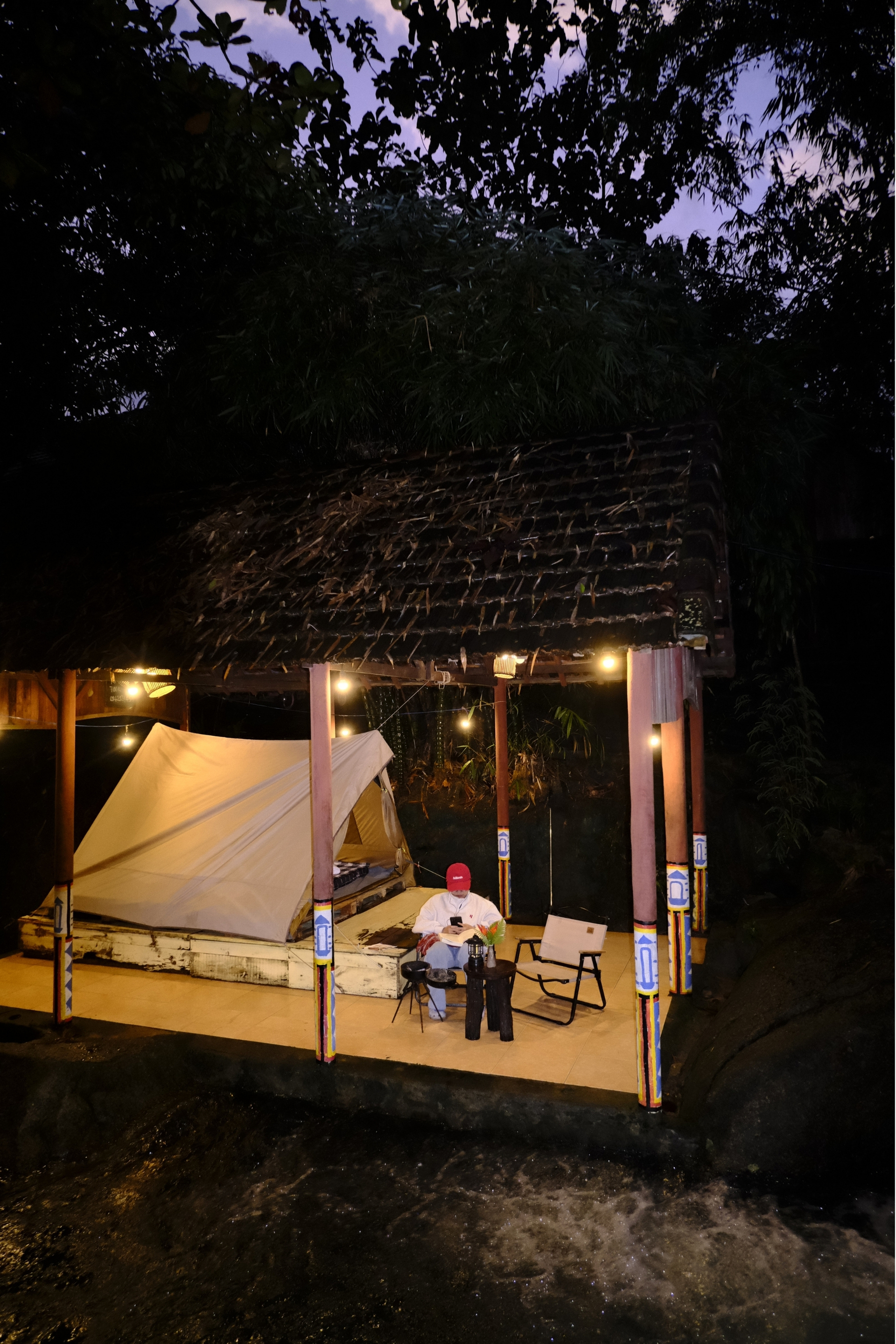 Sleep Beside a Stream in Da Nang Sleep Beside a Stream in Da Nang