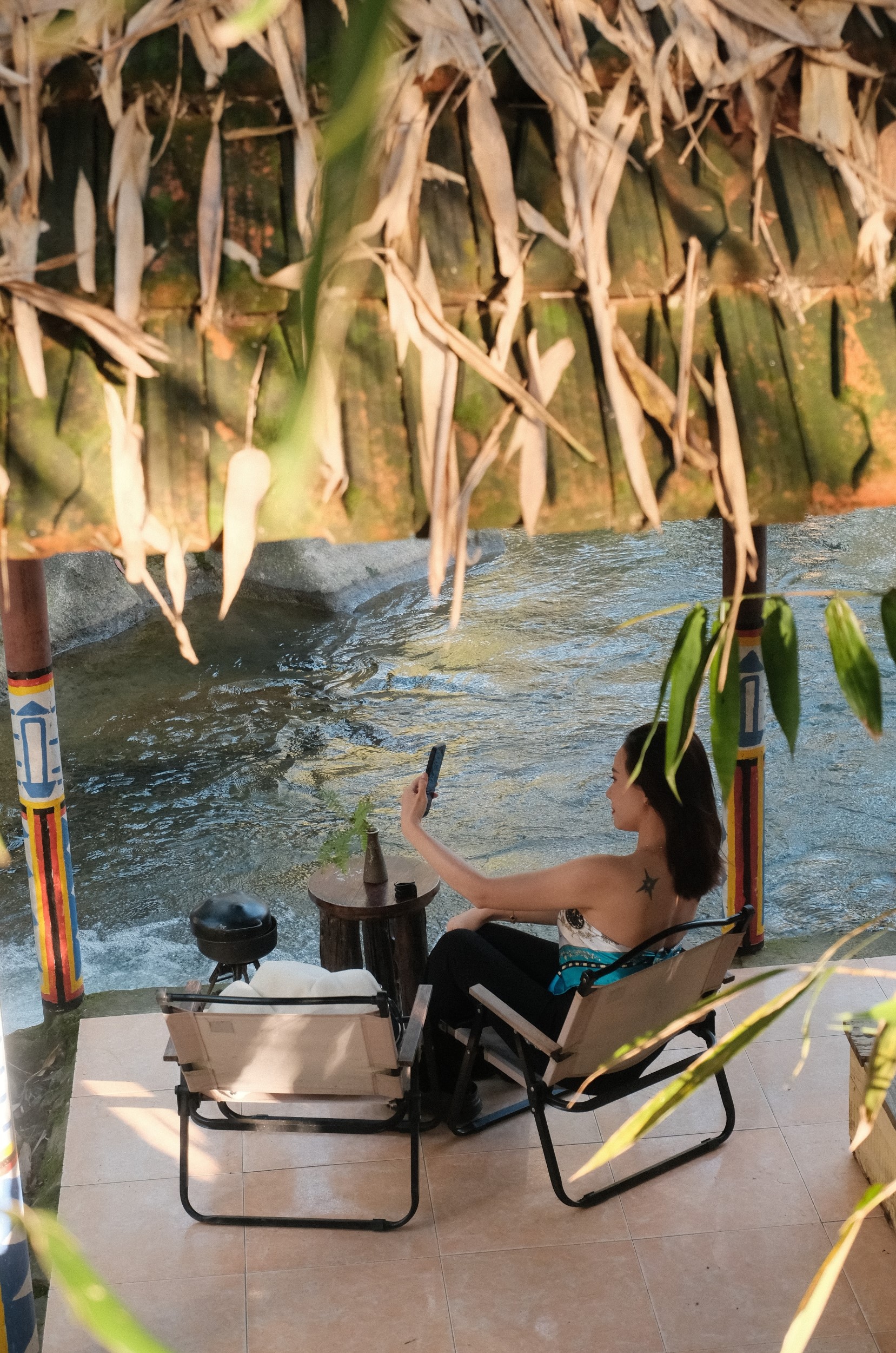 Camping lều ven suối Đà Nẵng