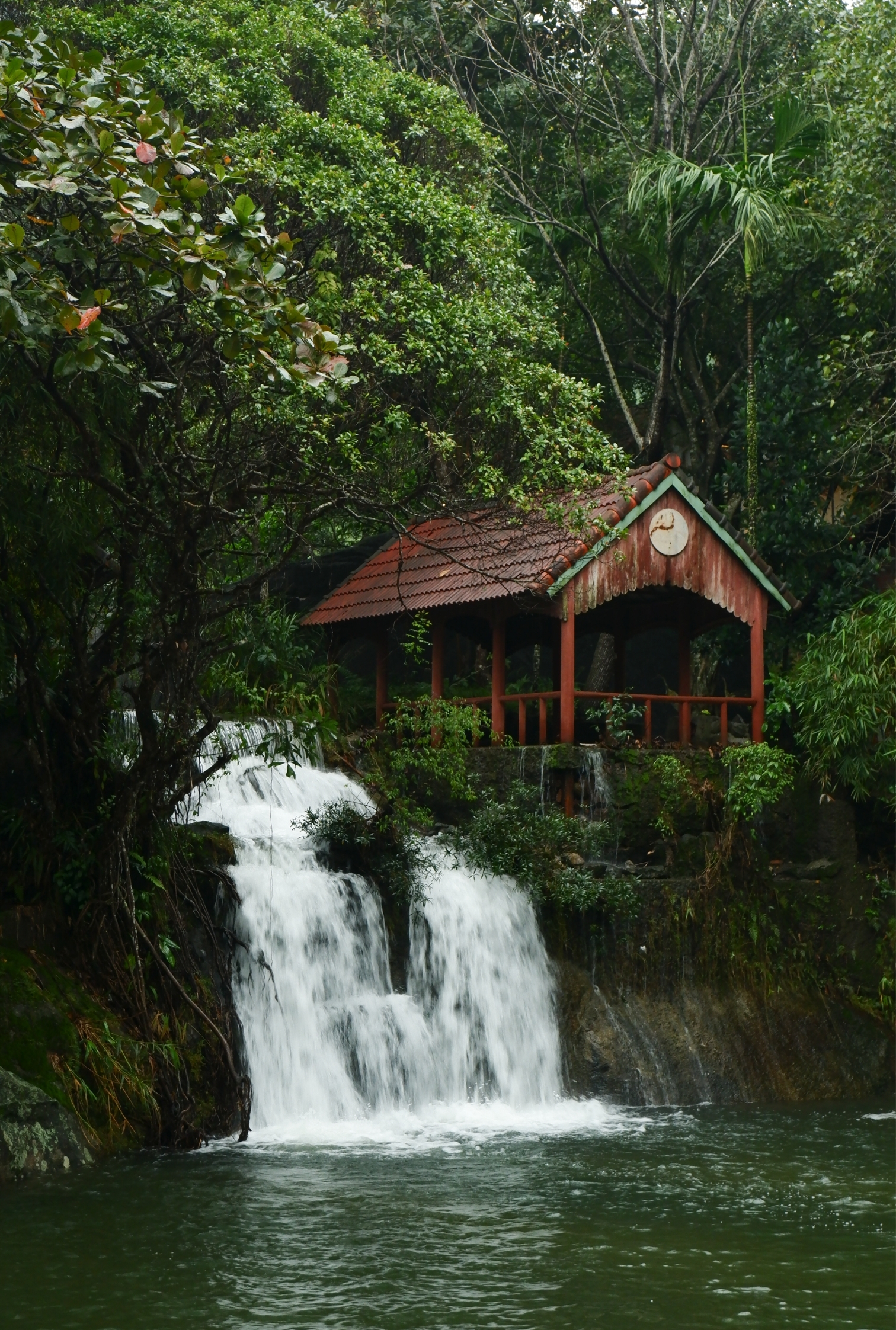 Suối Toom Sara Đà Nẵng Mùa Mưa