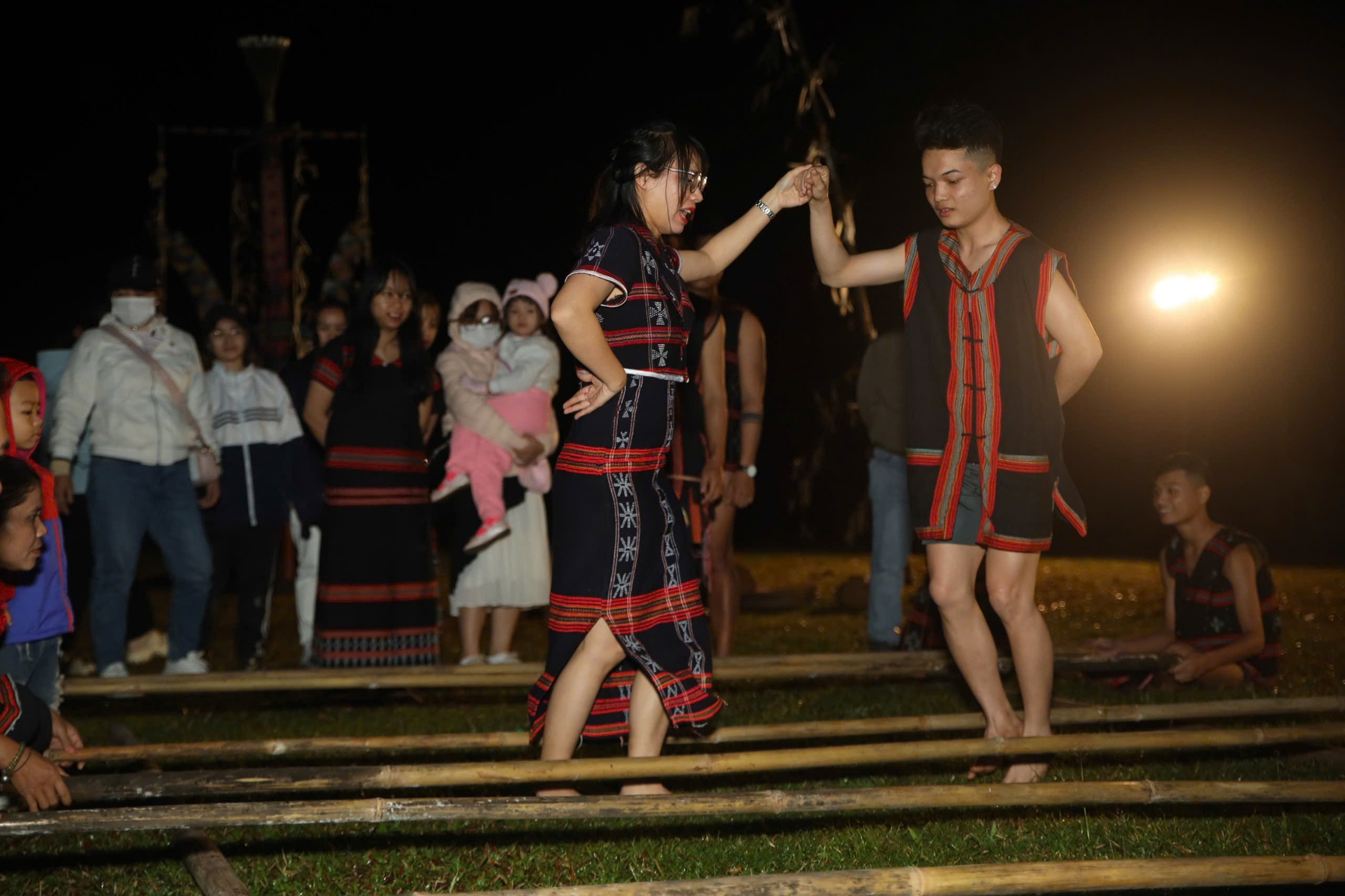 Toom Sara về đêm Toom Sara về đêm