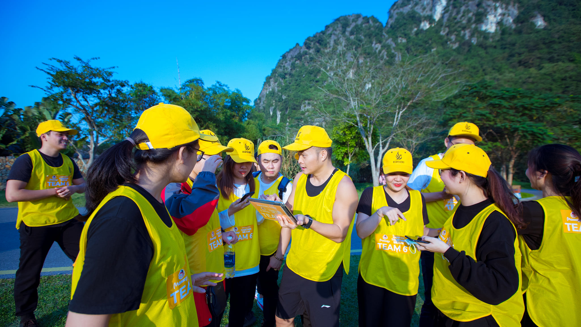 Giao diện App Teambuilding