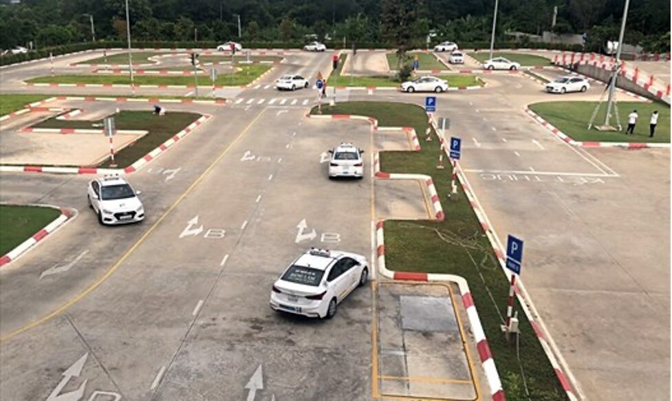 Sân tập sát hạch lái xe ô tô