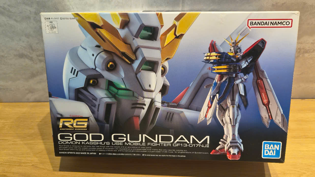 Mô hình Bandai RG Sazabi