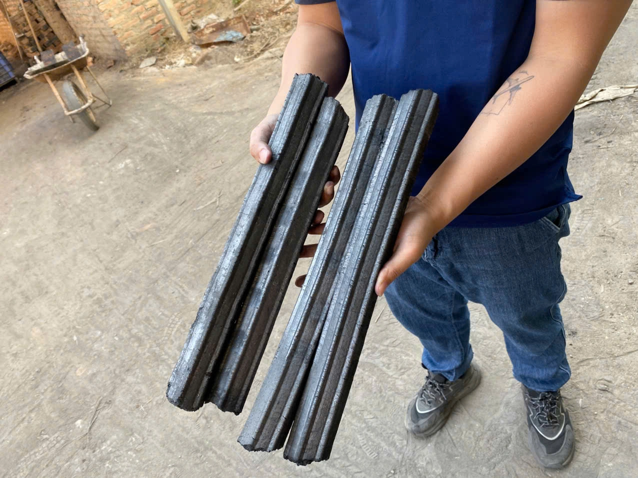 vietnamese sawdust charcoal - haprosvn