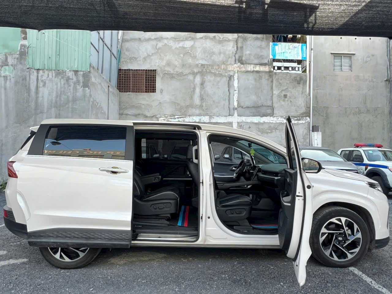 Xe 7 chỗ thực tế