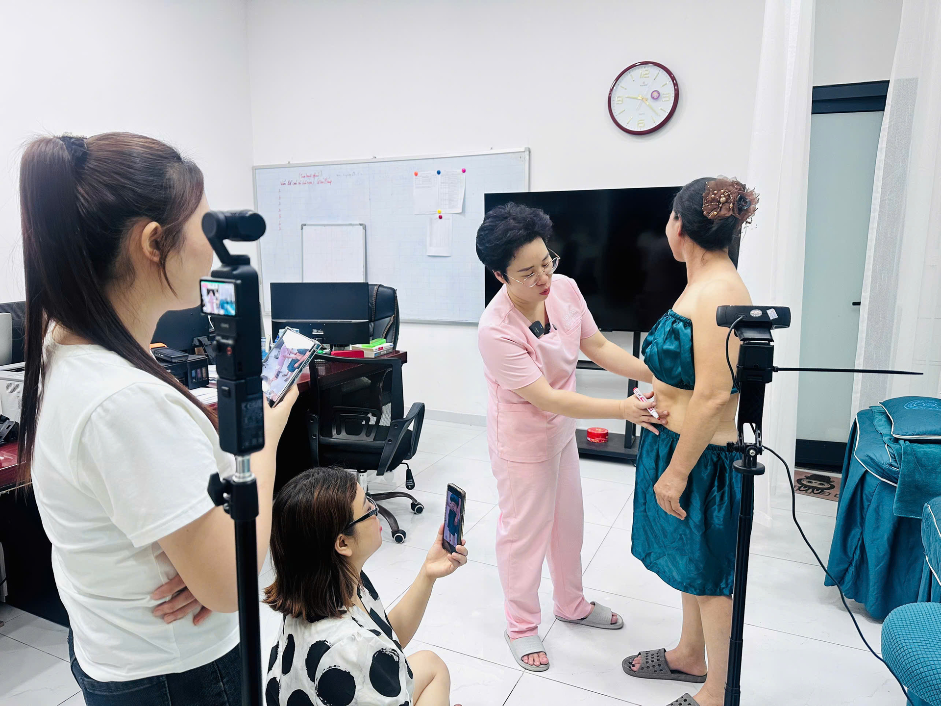Chuyên gia Thiên An đào tạo trực tiếp học viên