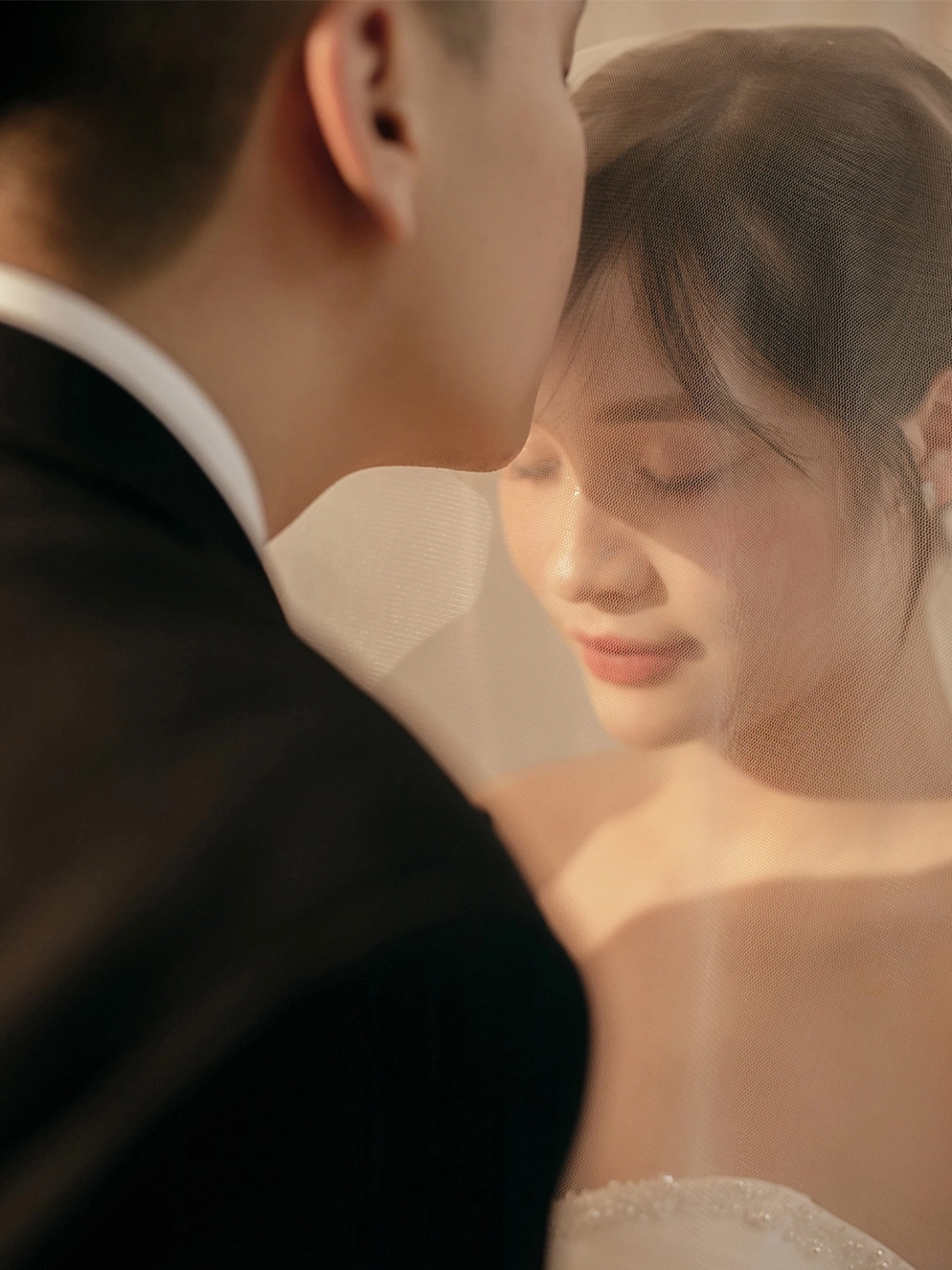 Toni - váy dạ hội mặt sau