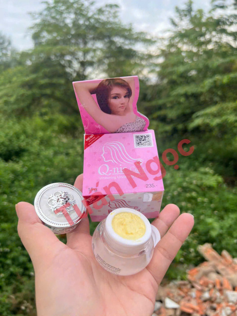 Kem nách Thái chính hãng (Màu hồng) trị hôi nách