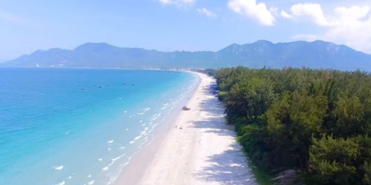 Doc Lech Beach Nha Trang