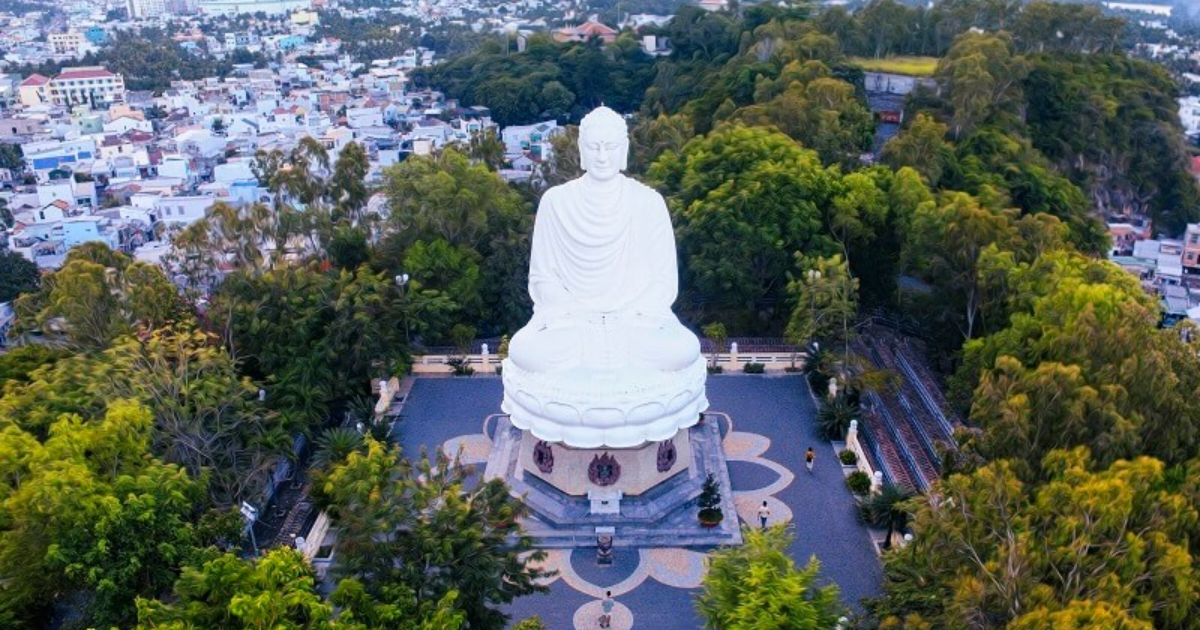 Long Son Pagoda in Nha Trang
