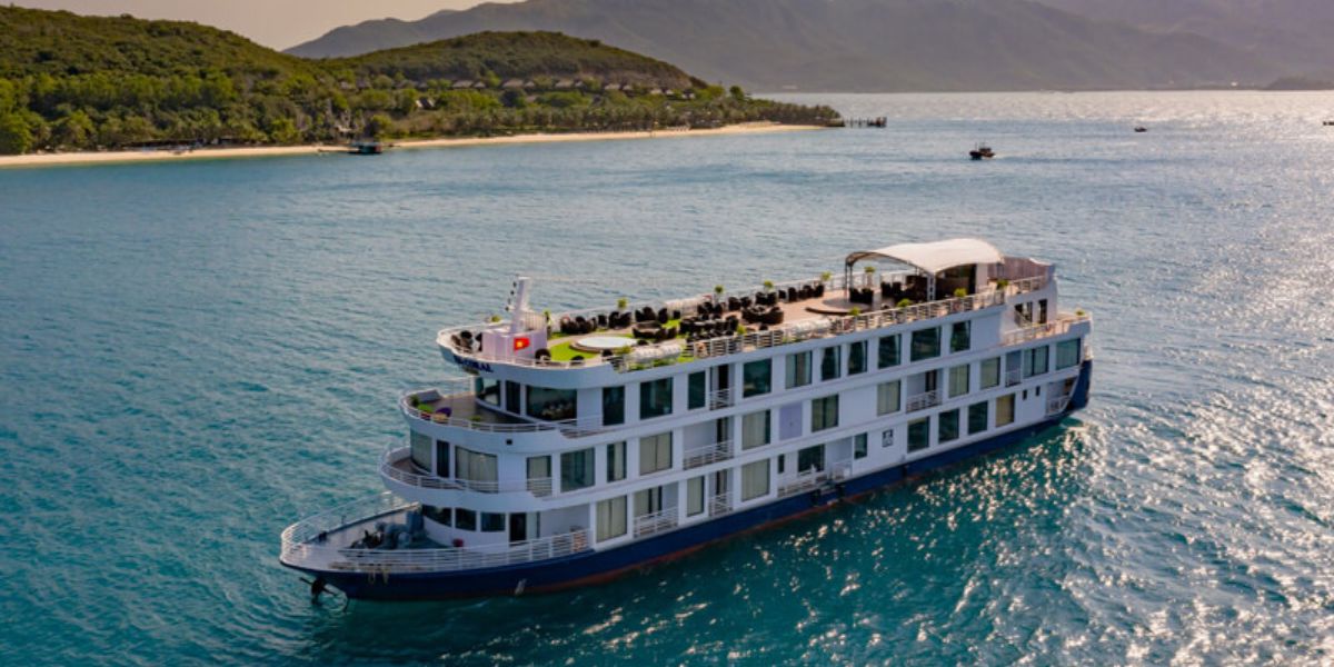 sun set cruise in nha trang