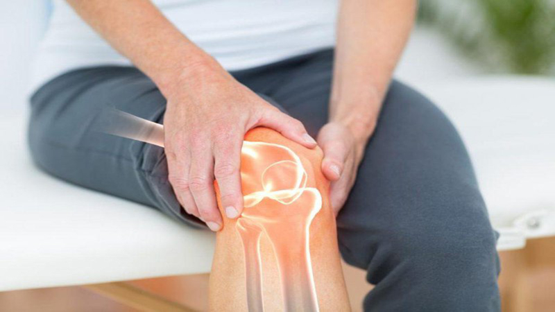 Tê chân mỏi gối, vận động khó khăn — dấu hiệu sức khỏe đang suy giảm
