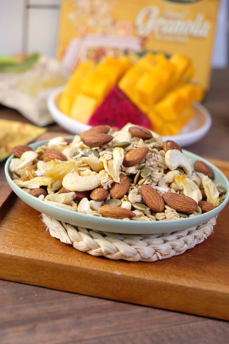 Granola TANU NUTS thật