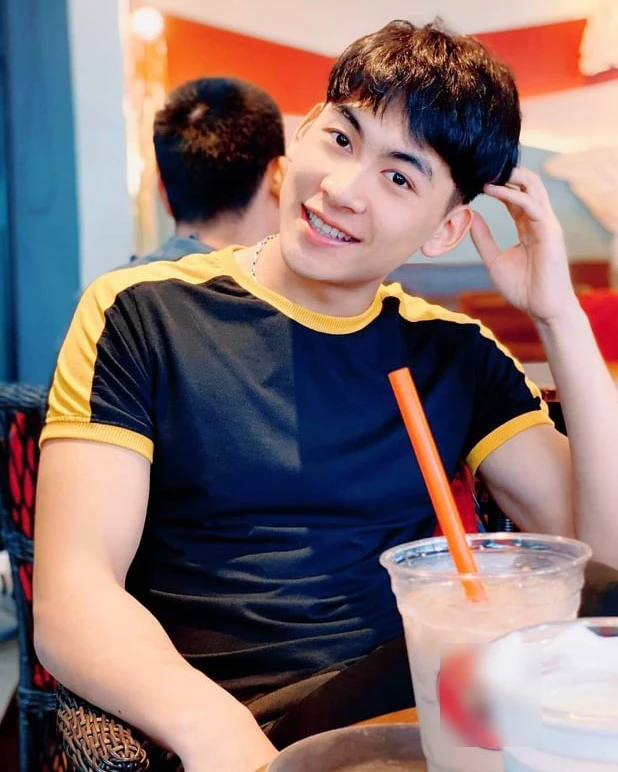 Khách hàng