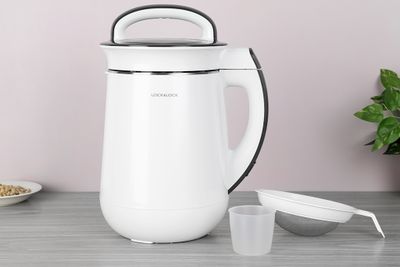 Máy làm sữa hạt đa năng Lock&Lock EJS226