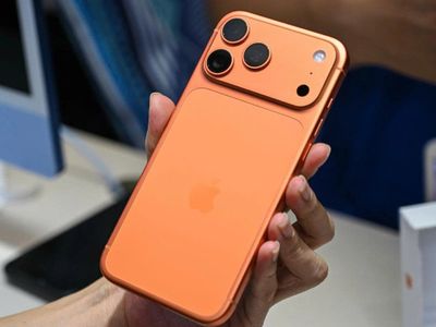 Apple và iPhone 17 Pro: Bước đi đúng đắn giữa thời đại AI