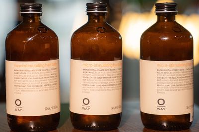 Rụng Tóc Ở Nam: Khi Da Đầu Cần Được Chăm Sóc Đúng Cách