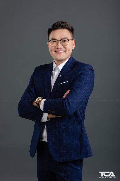 Hưng Bùi