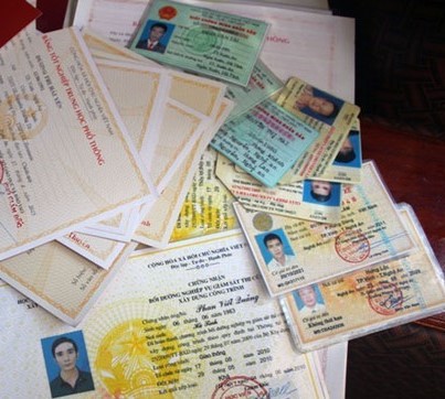 Không giữ giấy tờ