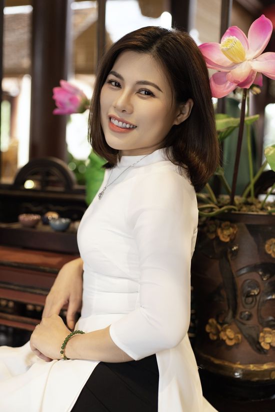Anna Hoàng Huyền
