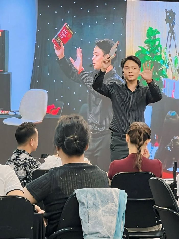 Học viên thực hành
