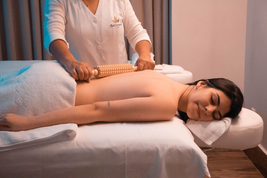 Relaxing massage service