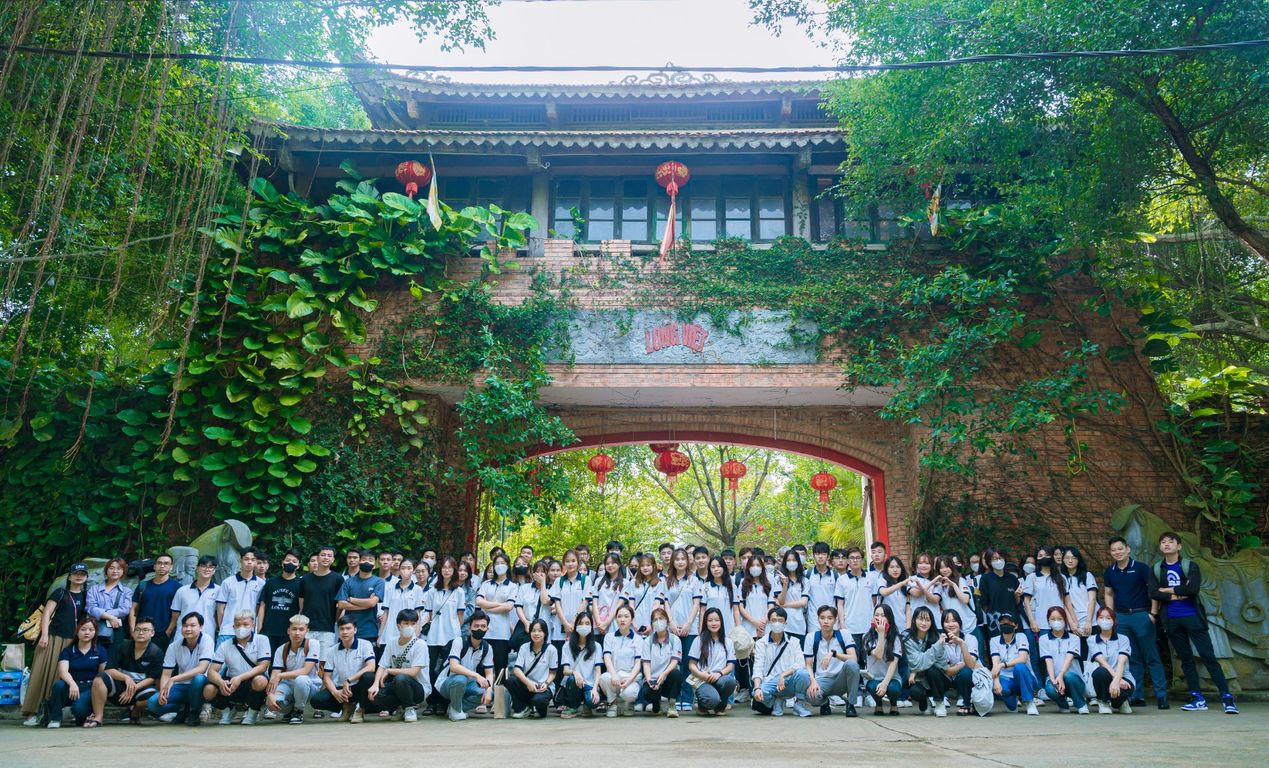 Học viên ICOEURO tham gia hoạt động ngoại khóa tập thể