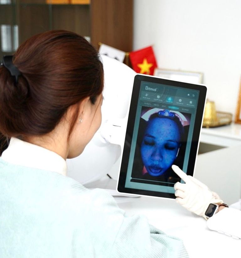 Bước 2: Phân tích da & lên phác đồ
