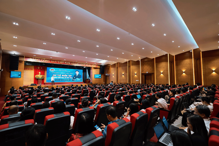 Đào tạo cho Tỉnh ủy Hà Tĩnh