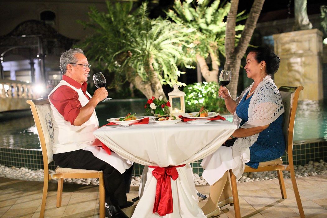 Bữa TỐI LÃNG MẠN